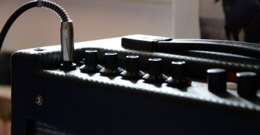 Meilleur ampli pour guitare électro-acoustique Comparatif & Avis